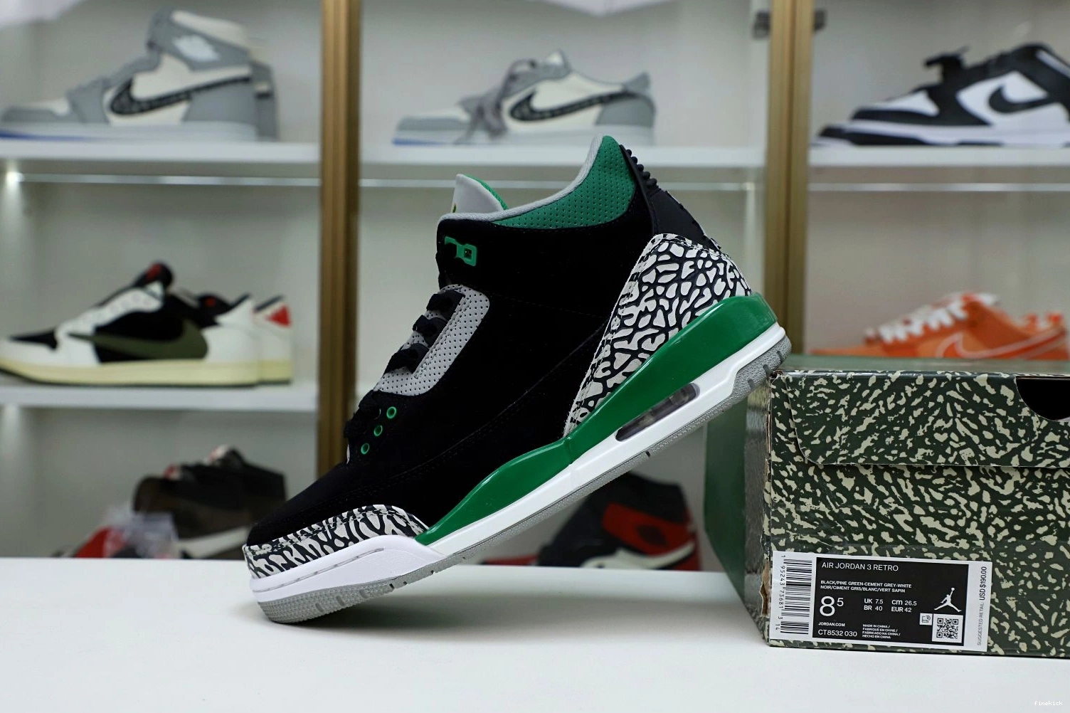 JORDAN AIR GREEN 3 PINE 0824